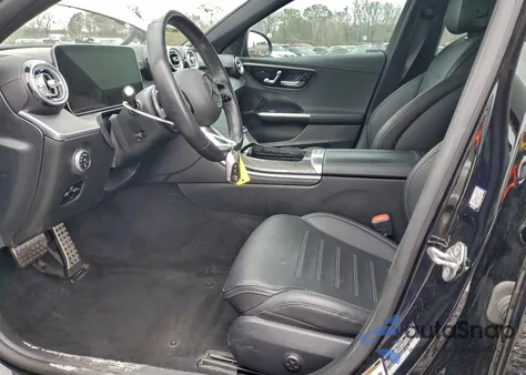 2023 Mercedes-Benz C 300 z USA, uszkodzony, nr VIN W1KAF4GB9PR078404